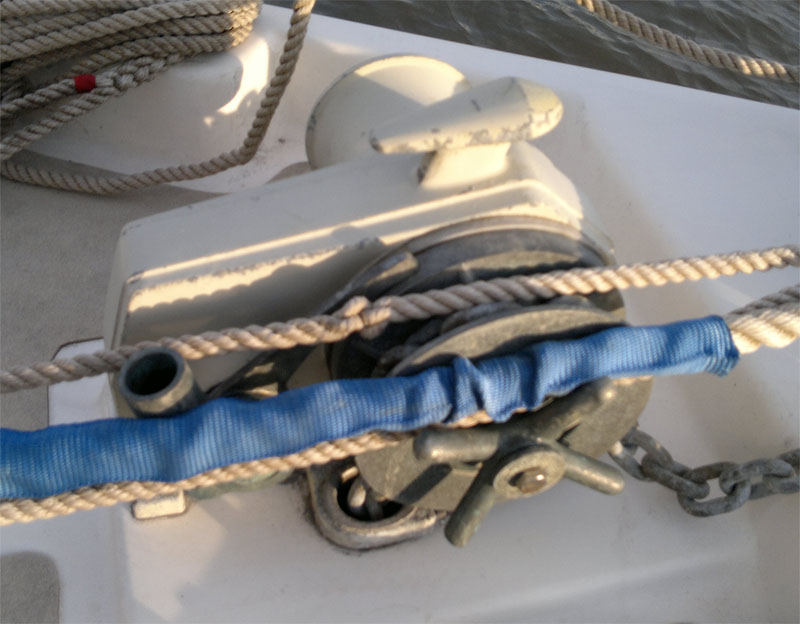 anchorwindlass01.jpg