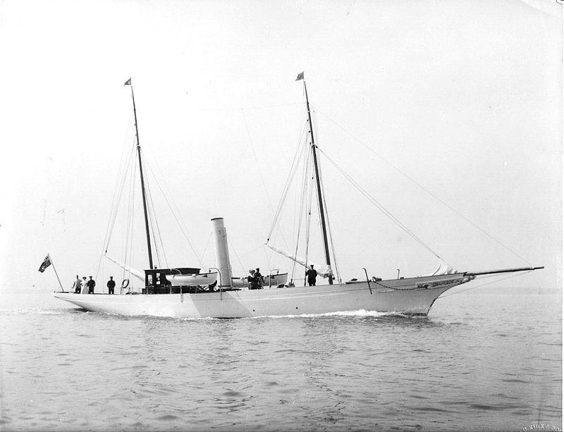 800px-Amazon-yacht-1910.jpg
