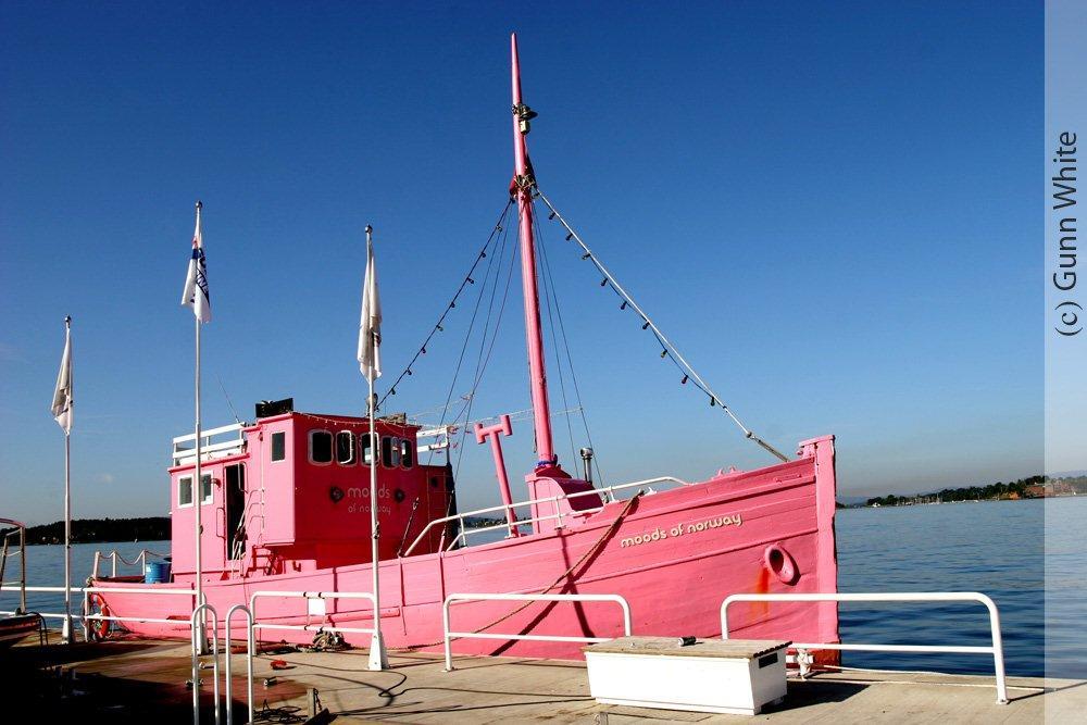 pink-boat.jpg