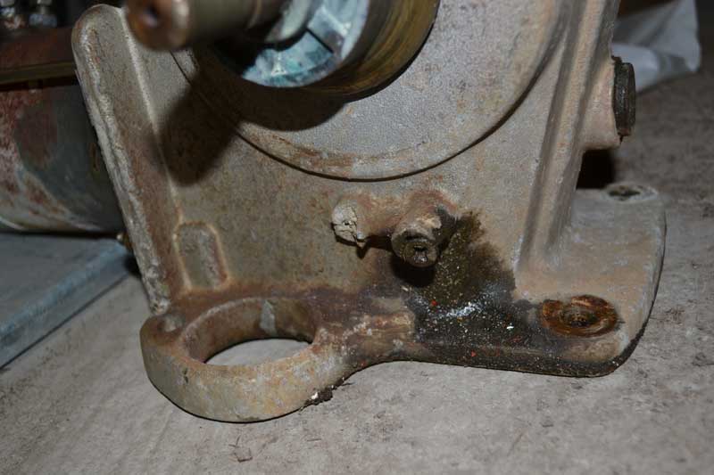 windlass_leak.jpg