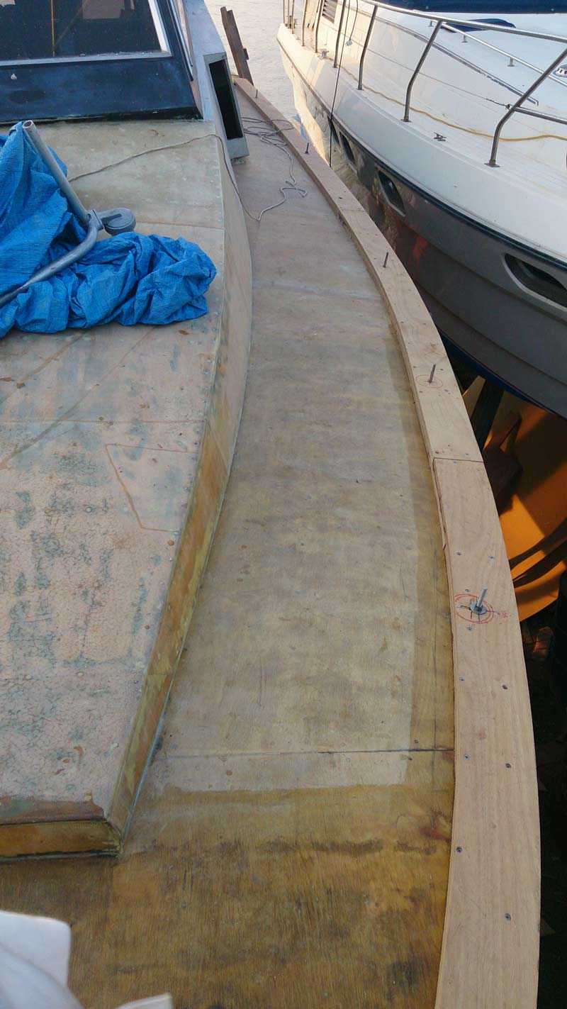 toerail+rubbingstrake_17.jpg
