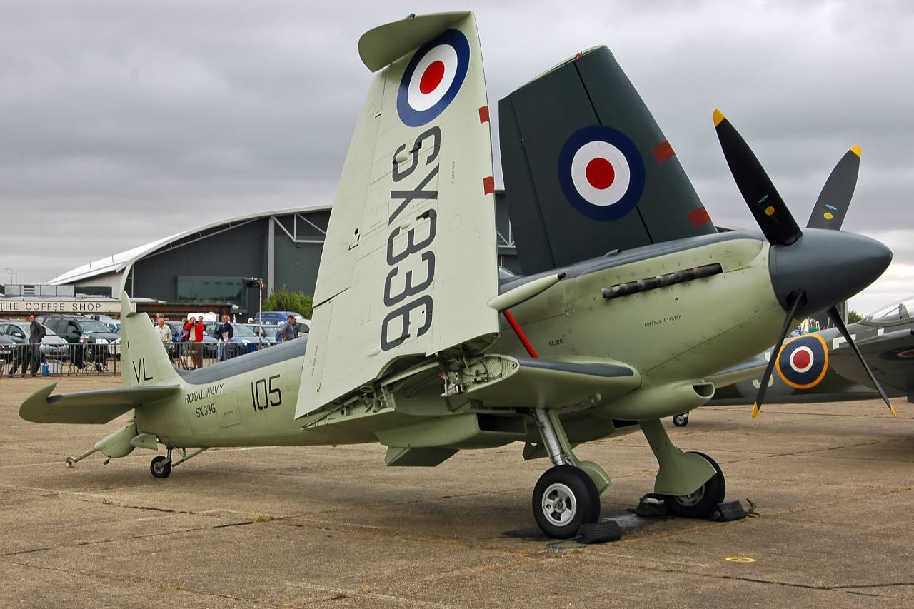 Seafire_F_XVII_SX_336_wings_up.jpg