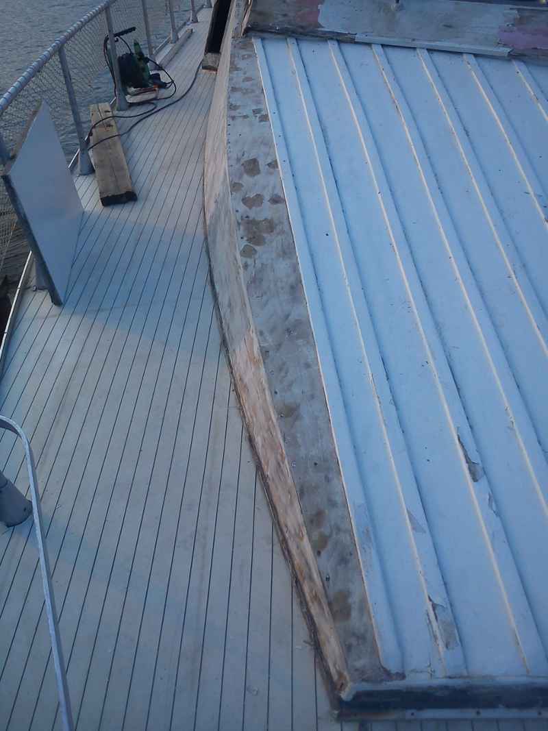 paintremoval_sundeck_1.jpg