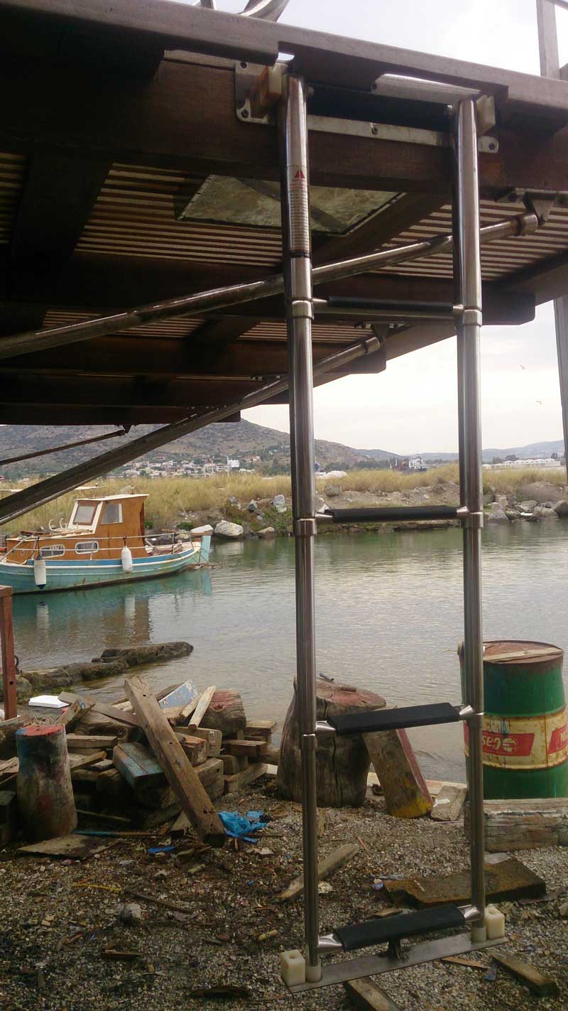 bathingplatformladder_3.jpg