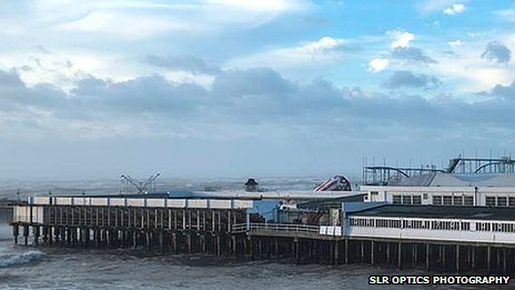 _70754161_clacton_pier.jpg
