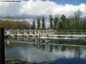 thames_staines_windsor_11_sm.jpg