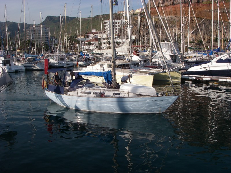 nicholson 35 yacht review